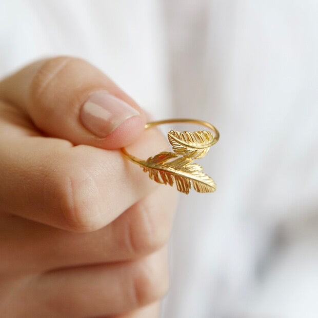 Lisa Angel Feather Ring - Gold/Silver