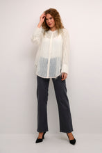 Load image into Gallery viewer, Culture Patty Eyelash Blouse - 2 colours
