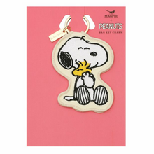 Load image into Gallery viewer, Snoopy Hug Bag Charm
