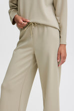 Load image into Gallery viewer, B Young Luxe Sweat Pants - Taupe
